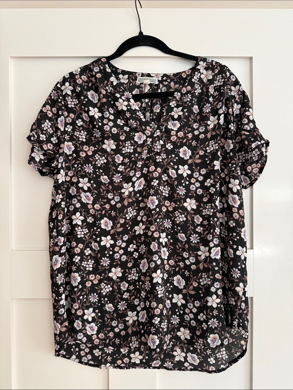 Anthropologie Pleione Short-Sleeve V-Neck Floral Top